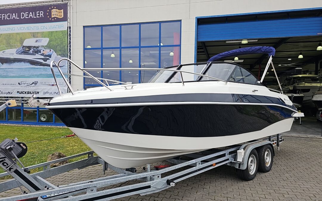 AUSTER 740 CC mit MerCruiser 4,5 L 250 EC Alpha I