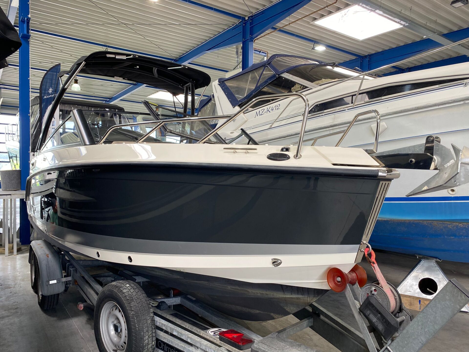 QUICKSILVER ACTIV 675 BR mit Mercury F 225 V6 DS