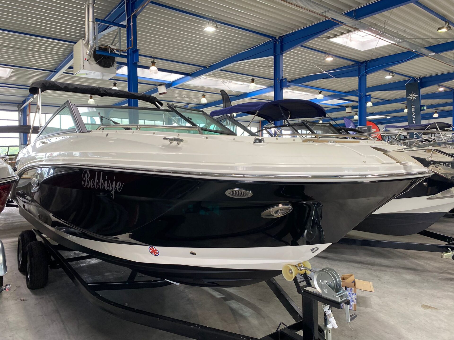 SEARAY 250 SDX mit MerCruiser 6,2 L 350 EC BIII