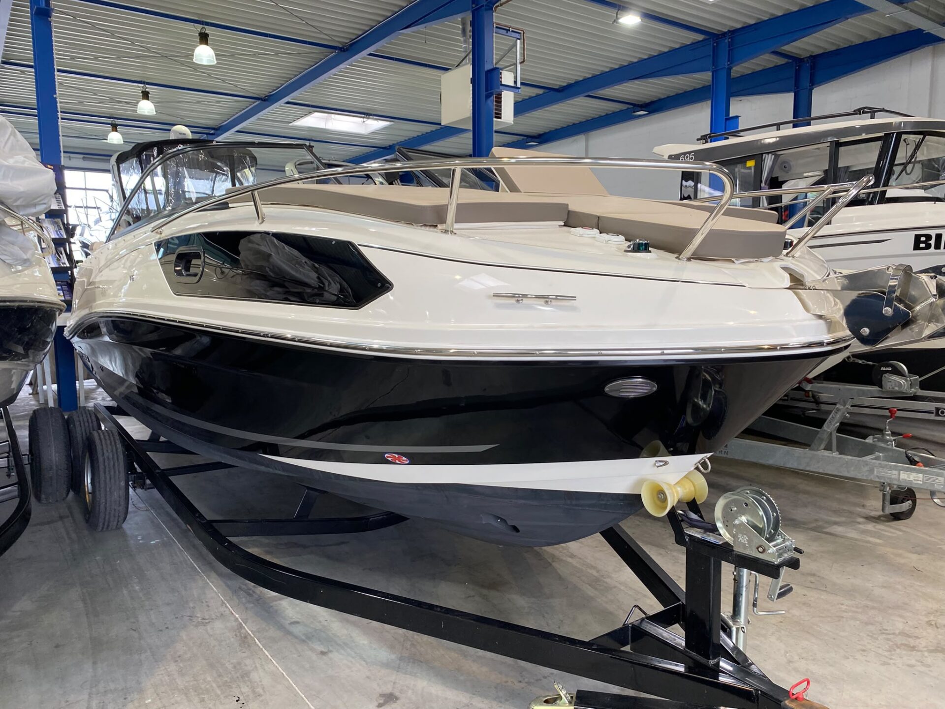 BAYLINER VR6C OB mit Mercury F 250 XL AMS Motor + Trailer